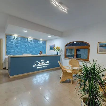 The Fantastic Residenza Badus M2 - Sleeps 2 Persons * Badesi