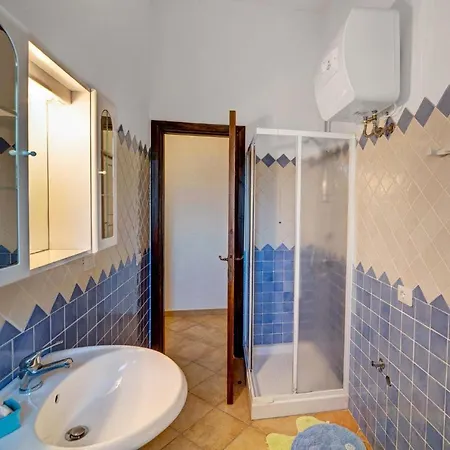 The Fantastic Residenza Badus Sleeps 2 Apartment *